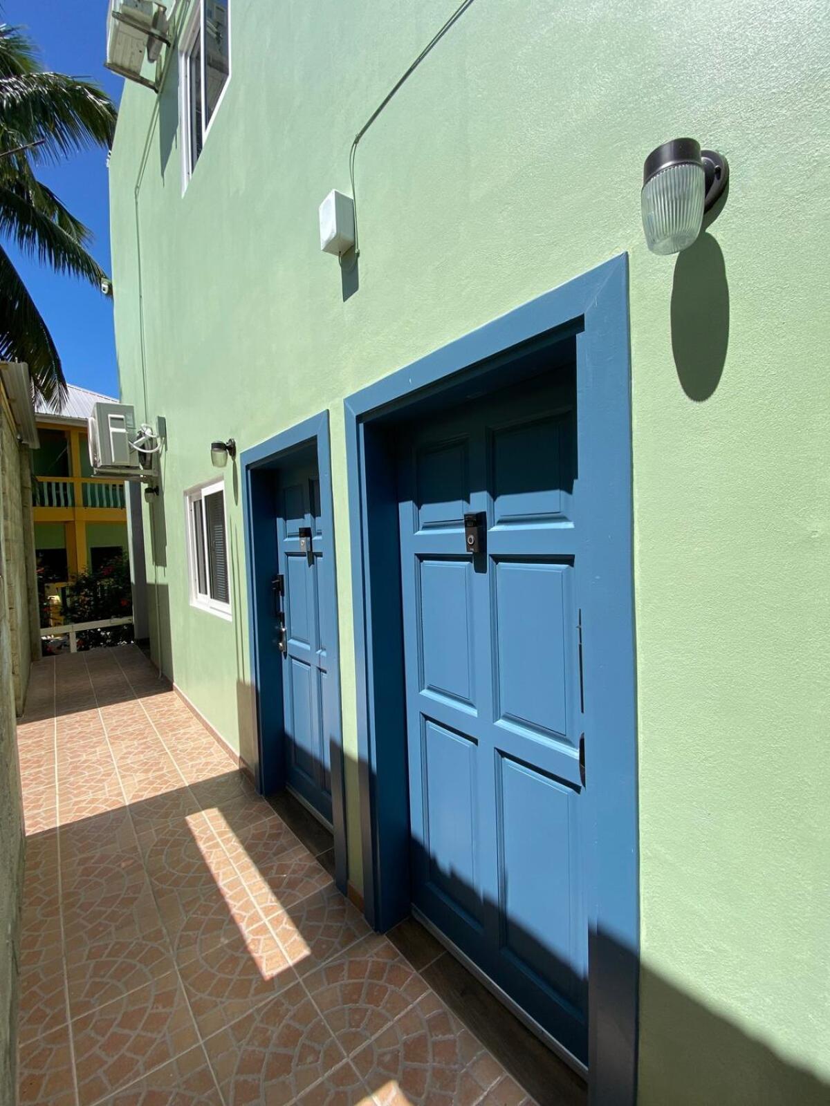 Meme'S Place Placencia Exterior foto